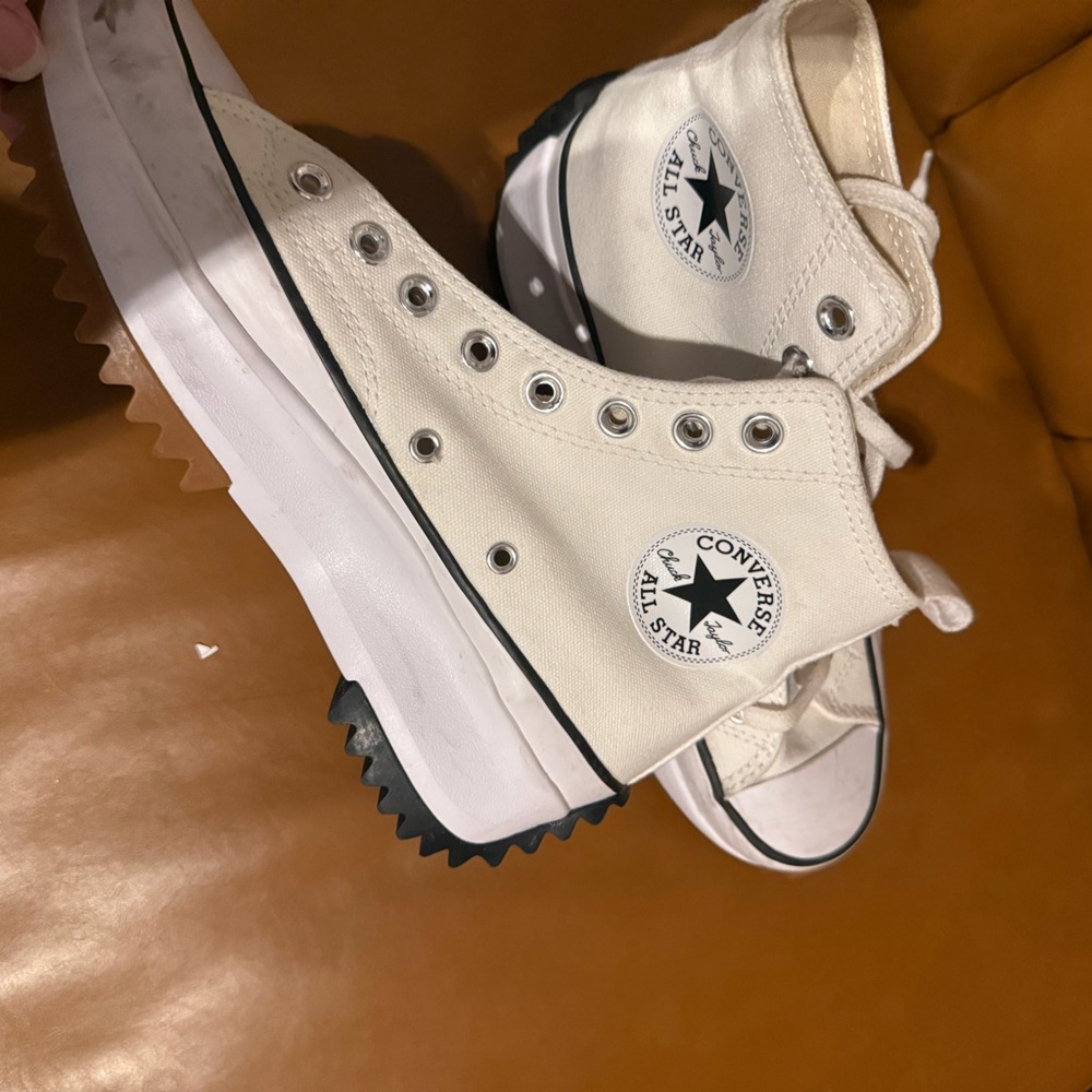 Converse White Run Star hike Chuck Taylor High-Top Sneakers - Picture 2 of 7